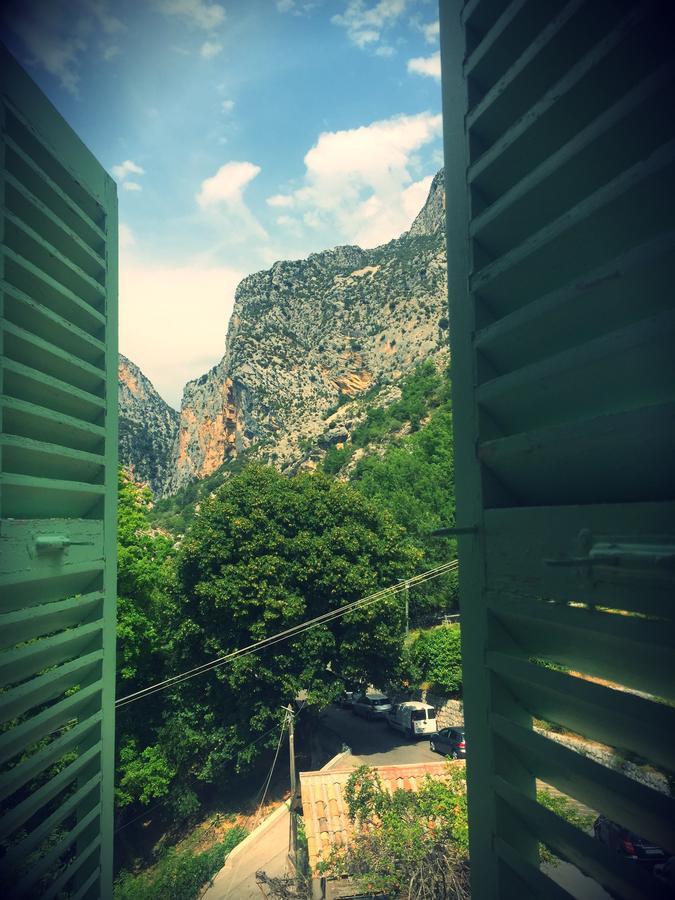 Auberge De Calendal Aiglun (Alpes-Maritimes) Exterior foto